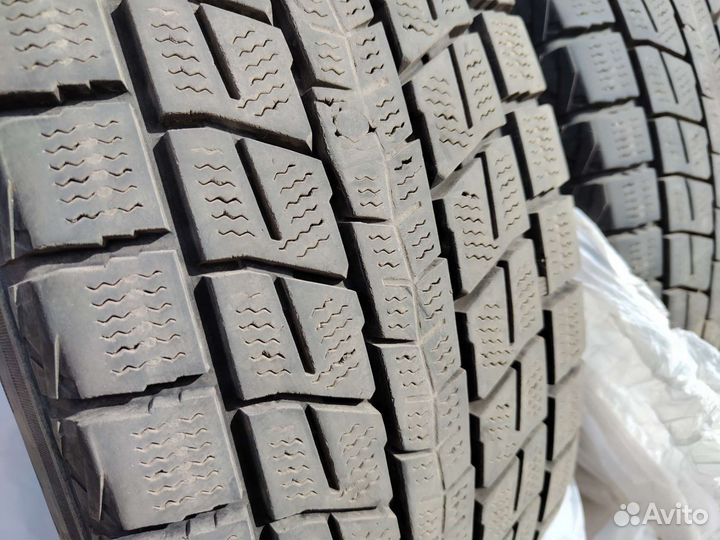 Dunlop Winter Maxx SJ8 215/65 R16 98R