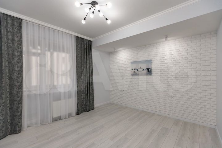 4-к. квартира, 83 м², 9/10 эт.