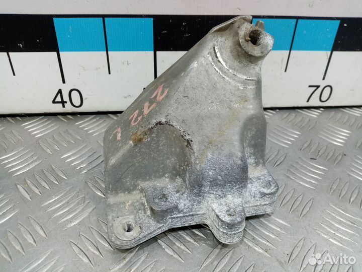 Б/У Кронштейн двигателя левый m272#001