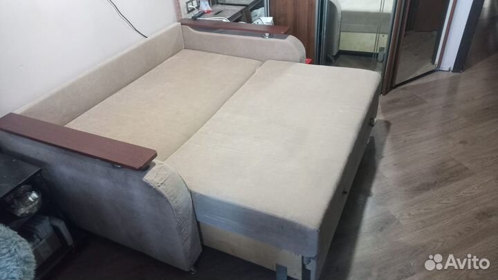 Диван прямой раскладной бу 105165