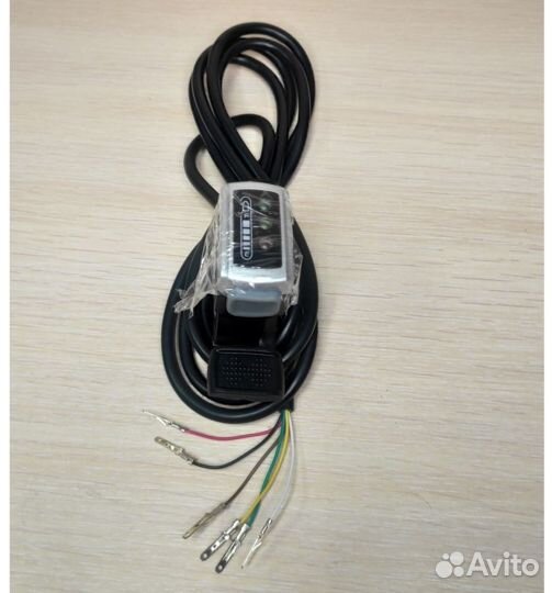 Кнопки, ключи зажигания, ручки газа