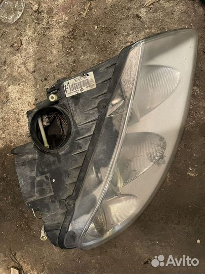Фара volkswagen touareg 1