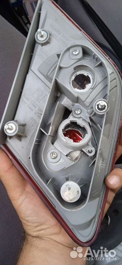 Фонарь задний правый наружный