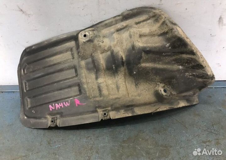 Подкрылок задний правый Mitsubishi Grandis NA4W