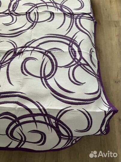 Покрывало на кровать новое