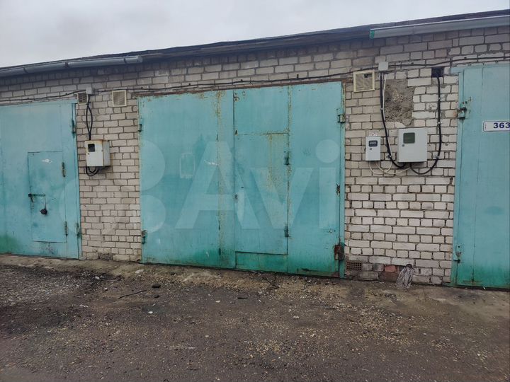 Гараж, > 30 м²