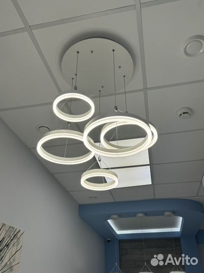 Люстра и светильники