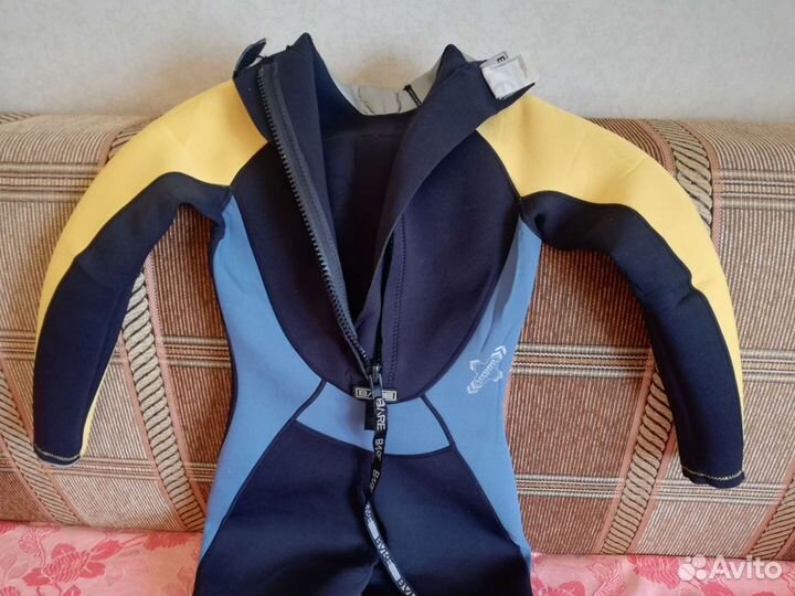 Женский мокрый гидрокостюм 3-2мм bare