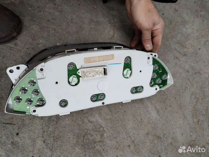 Щиток приборов форд фокус 1 2л автомат 2003г