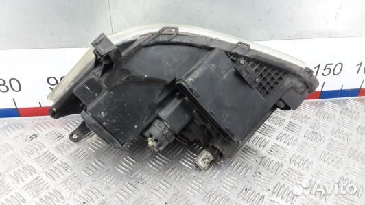 Фара правая toyota avensis T25 (8BR09MU01)