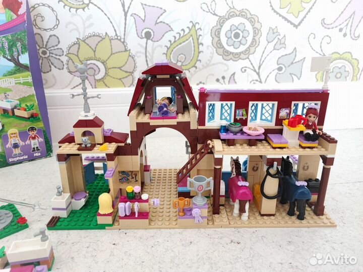 Lego Friends 41126 Клуб верховой езды оригинал