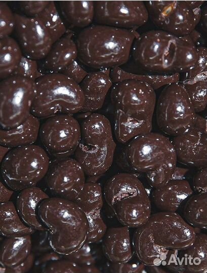 Оптом кешью в темном шоколаде