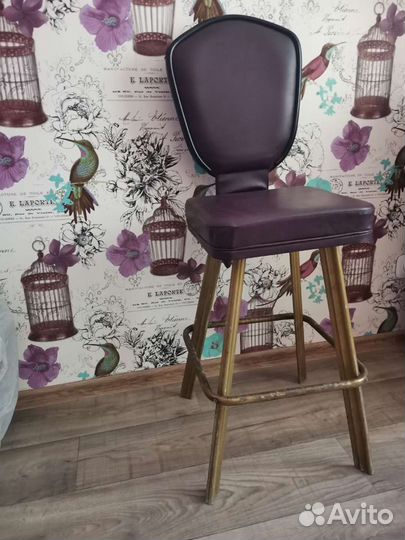 Стул для визажиста бровиста