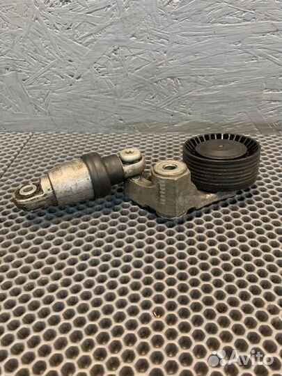 Натяжитель ремня Porshe Panamera 970 рест cwaa