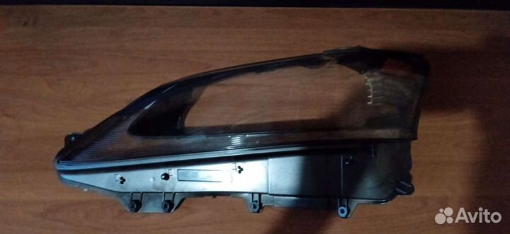 Стекло Автомобильной фары Toyota 8117130G10