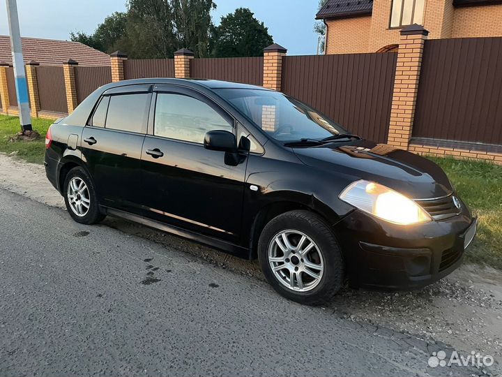 Nissan Tiida 1.6 AT, 2012, 190 000 км