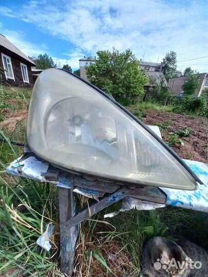 Продам фары allion 240