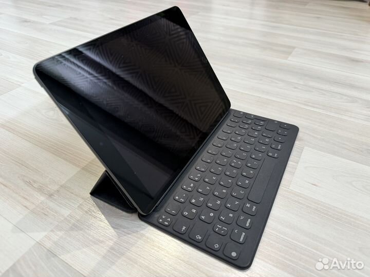 Apple iPad SMART keyboard чехол-клавиатура