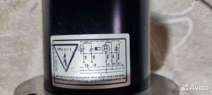 Электрдвигатель Lenze d-32696