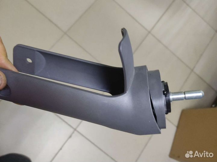 Вилка на колесо детской коляску Verdi и аналогов