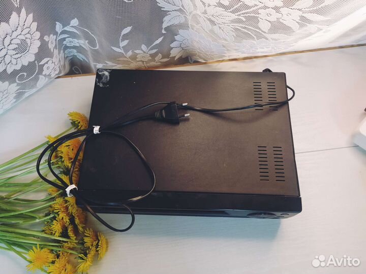 Видеомагнитофон