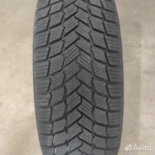 Michelin X-Ice Snow 235/45 R17 97H