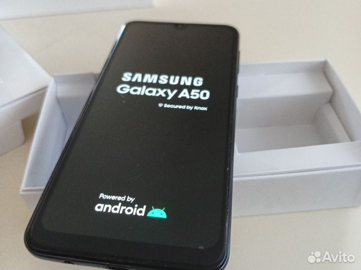 Samsung Galaxy A50, 4/64 ГБ