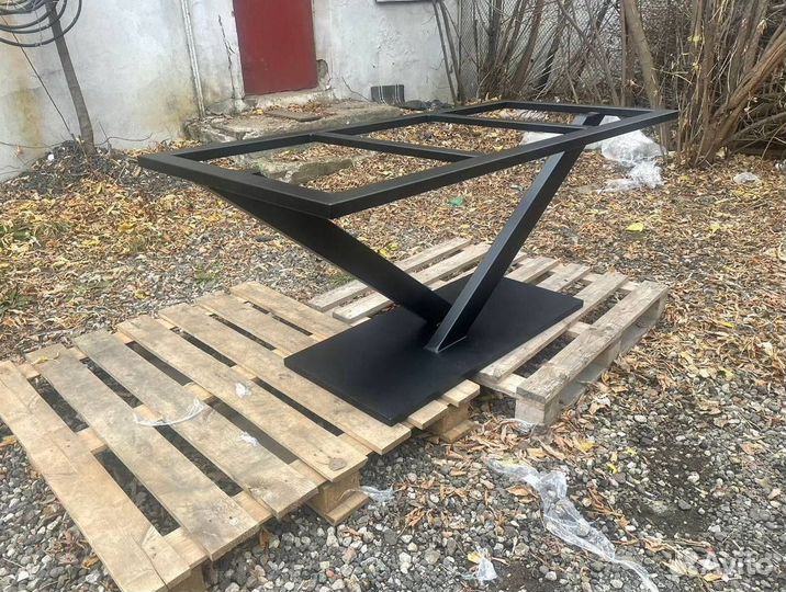 Ножки и опоры для столов в стиле лофт