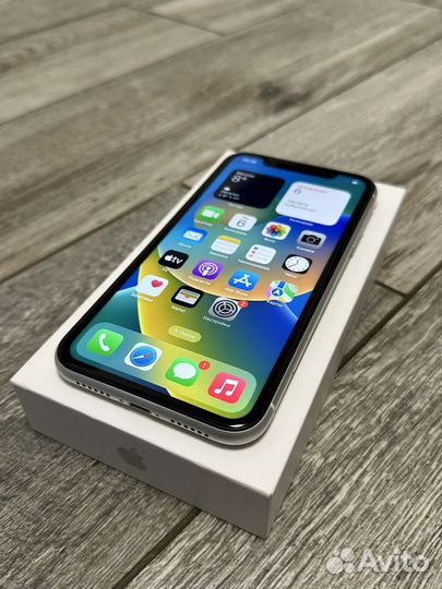 iPhone Xr, 64 ГБ