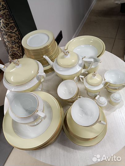 Сервиз. Фарфор