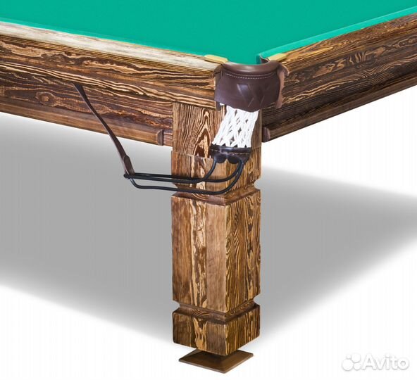 Стол / пирамида 