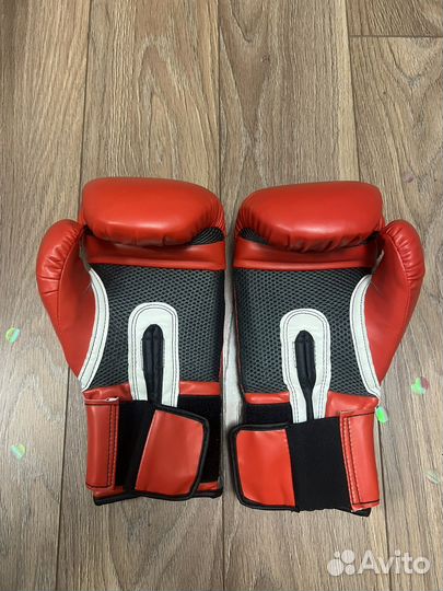 Боксерские перчатки 14 oz