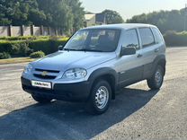 Chevrolet Niva 1.7 MT, 2015, 70 500 км, с пробегом, цена 765 000 руб.