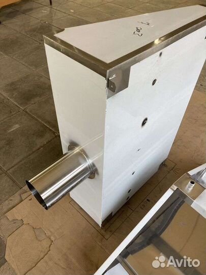 Вытяжной зонт из нержавеющей стали