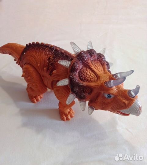 Игрушка б/у Динозавр двигающийся (со звуком)