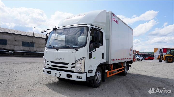 Isuzu Elf, 2024