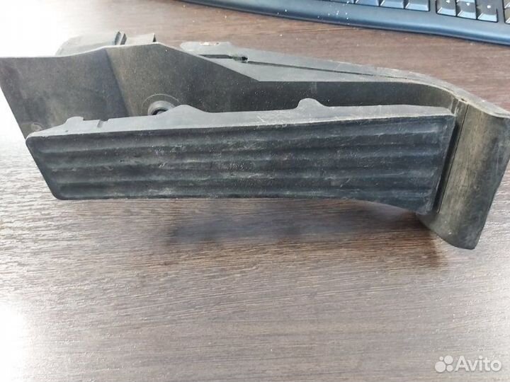 Педаль газа Bmw 520I E39 M52 1996