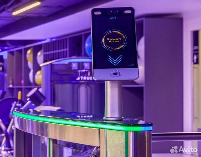 Абонемент в премиальный фитнес зал f8