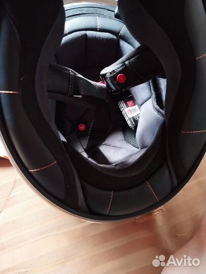 Продам мотошлем MT jarama