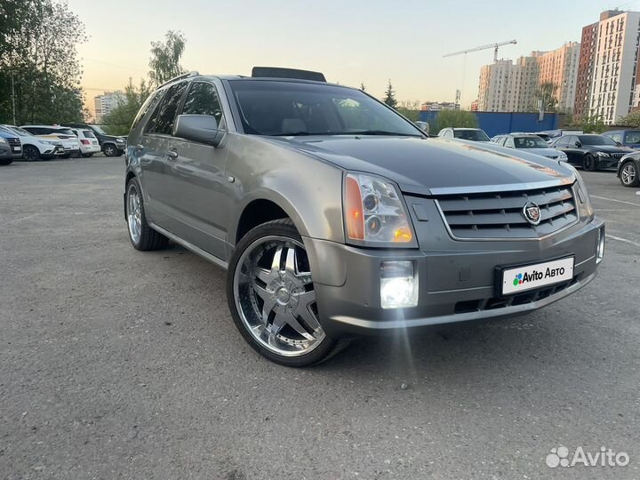Cadillac SRX 4.6 AT, 2004, 241 000 км