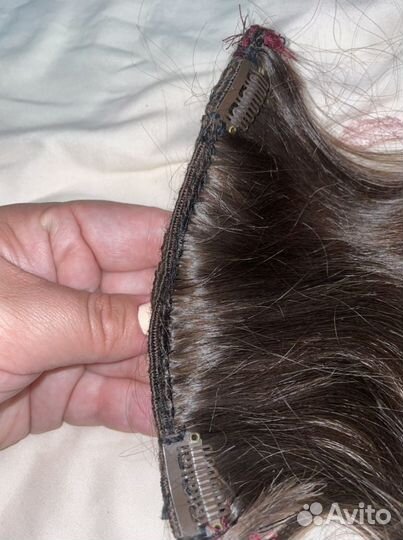 Волосы на заколках