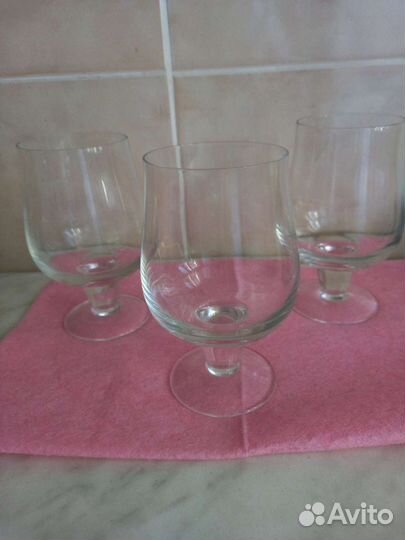 Винтаж.Рюмки,фужеры,чайный сервиз,креманки,стаканы