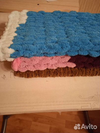 В кукольную кроватку пледик из Ализе Пуффе