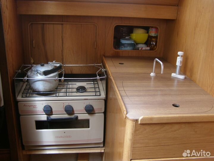 Парусная яхта 9,5 метров