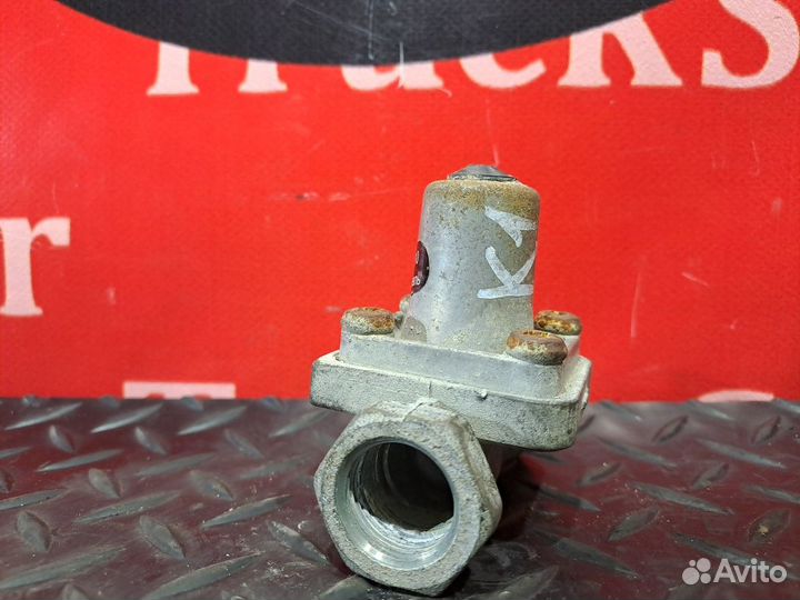 Клапан пневматический камаз 5490, камаз 54901