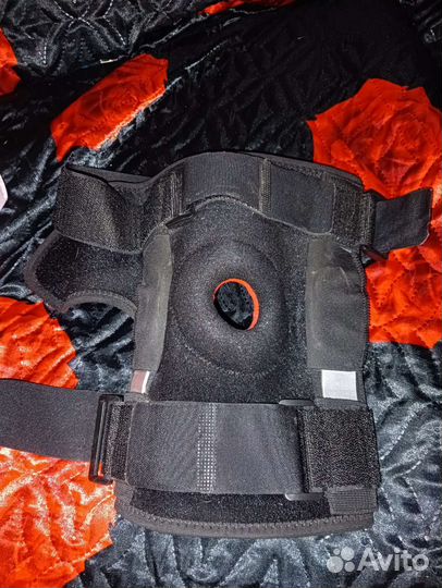 Наколенник ортопедический