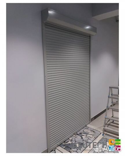 Рольставни на двери