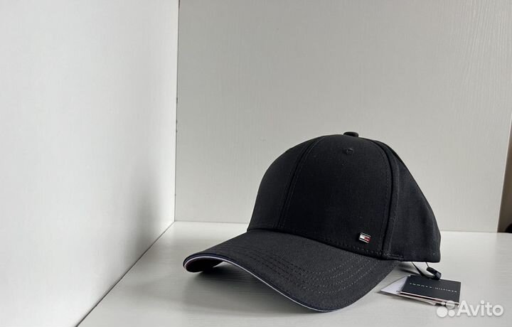 Бейсболка (кепка) Tommy Hilfiger c лого из металла