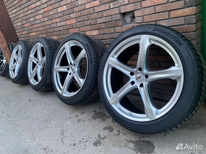 Зимняя резина bridgestone на литых дисках AEZ r22