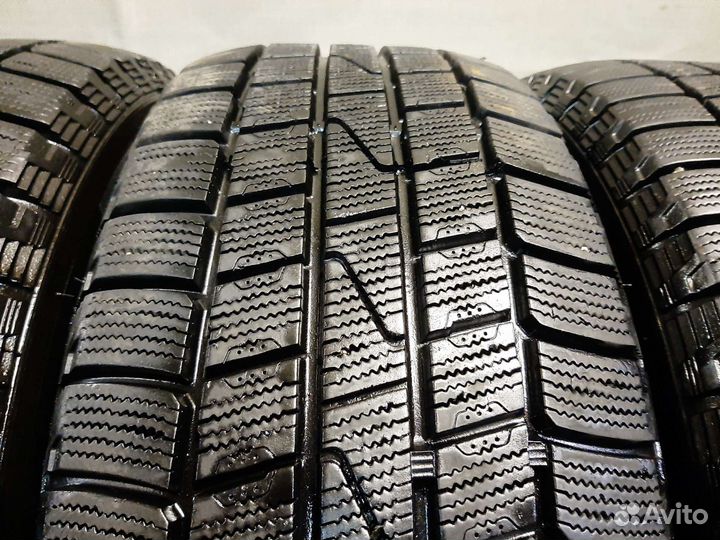Hankook Winter I'Cept IZ W606 215/60 R16